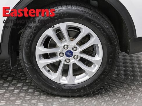 Used 2021 Ford Escape SE AWD/4WD image 8