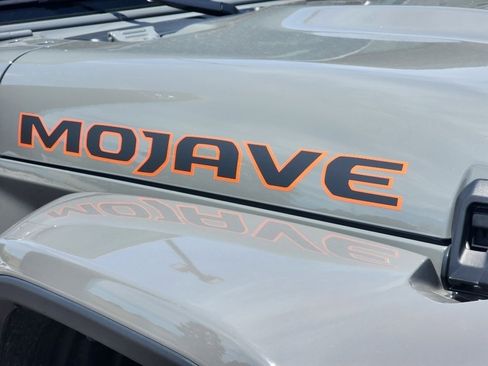 Used 2022 Jeep Gladiator Mojave w/ Cold Weather Group image 26