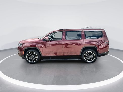 Used 2022 Jeep Wagoneer Series III w/ Premium Group I RWD image 5