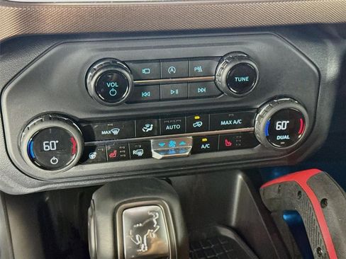 Used 2024 Ford Bronco Heritage Edition AWD/4WD image 18