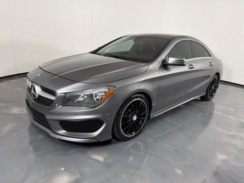 Used 2015 Mercedes-Benz CLA 250 image 8