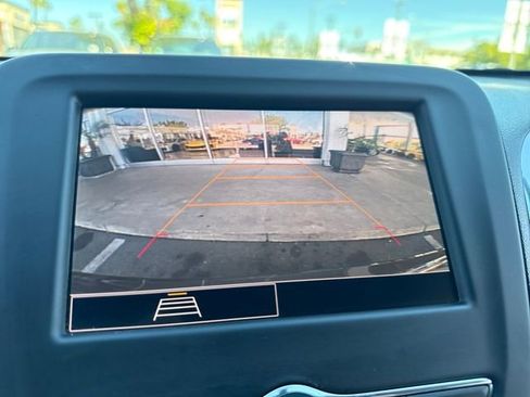 Used 2022 Chevrolet Equinox LT image 19