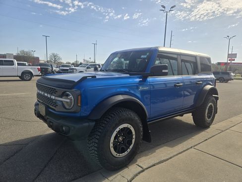 Certified 2022 Ford Bronco Badlands image 3