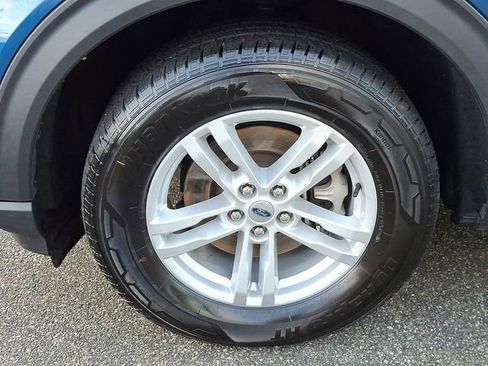 Used 2021 Ford Explorer XLT w/ Equipment Group 202A image 16
