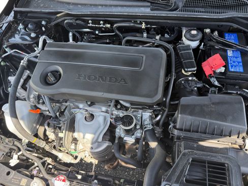 Used 2025 Honda Civic Sport image 13