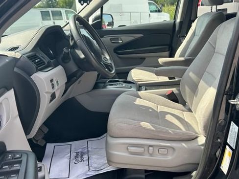 Used 2021 Honda Pilot EX image 14