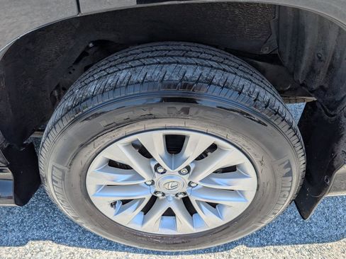 Used 2016 Lexus GX 460 w/ Premium Package AWD/4WD image 10