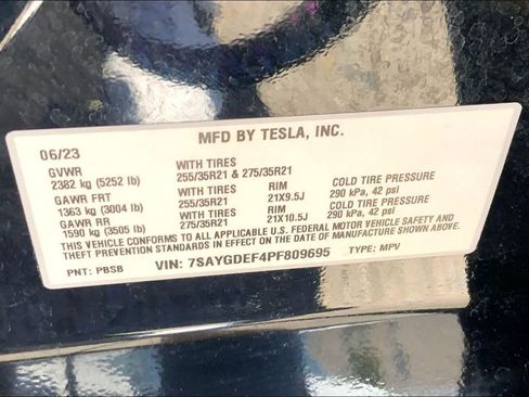 Used 2023 Tesla Model Y Performance AWD/4WD image 32