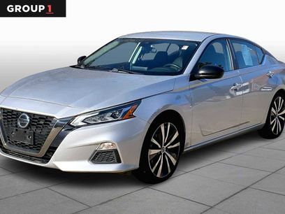 Used 2022 Nissan Altima 2.5 SR