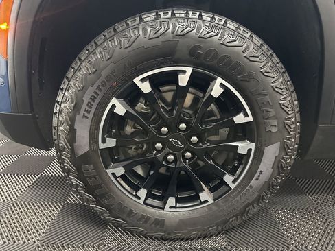 Used 2025 Chevrolet Traverse Z71 w/ Enhanced Driving Package image 41