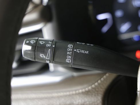 Certified 2023 GMC Yukon XL Denali image 29