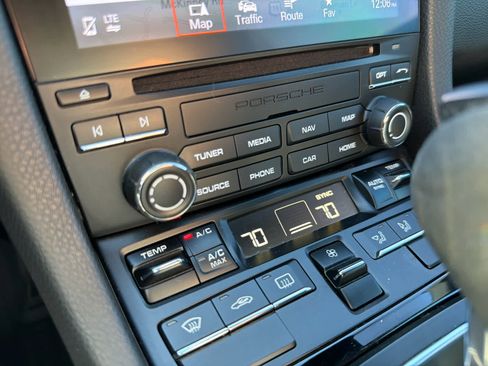 Used 2018 Porsche 911 Carrera T image 20