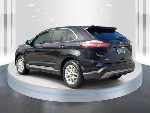 Used 2023 Ford Edge SEL image 4