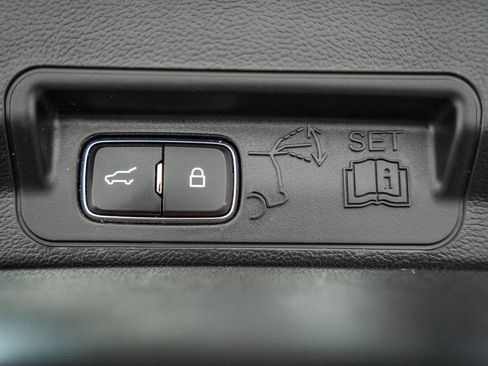 Used 2020 Ford Explorer Limited w/ Class III Trailer Tow Package image 15