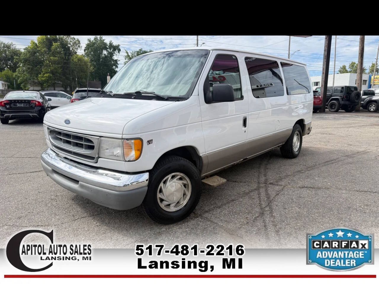 Used 2001 Ford E-150 and Econoline 150 Wagon RWD image 4
