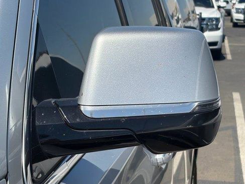 Used 2020 Cadillac Escalade 4WD image 8
