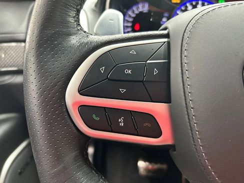 Used 2021 Jeep Grand Cherokee Trackhawk image 19