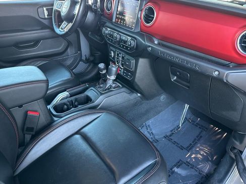 Used 2022 Jeep Wrangler Unlimited Rubicon w/ Xtreme Recon 35" Tire Package image 15