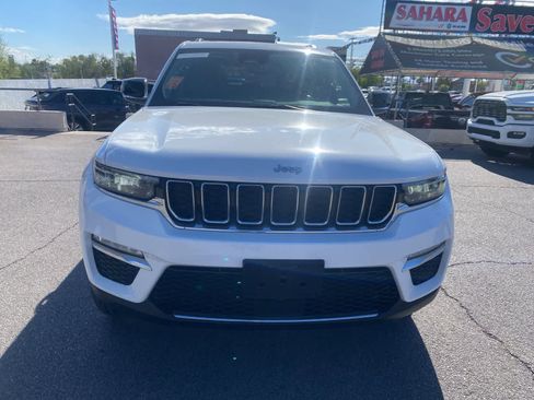 Used 2023 Jeep Grand Cherokee 4WD 4xe image 2