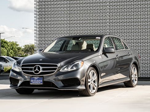 Used 2014 Mercedes-Benz E 350 4MATIC Sedan image 6