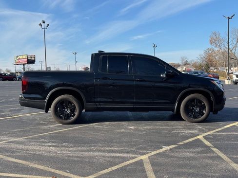 Certified 2017 Honda Ridgeline Black Edition image 2