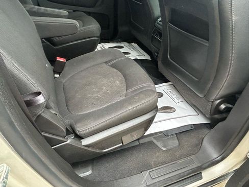 Used 2014 GMC Acadia SLE FWD image 11