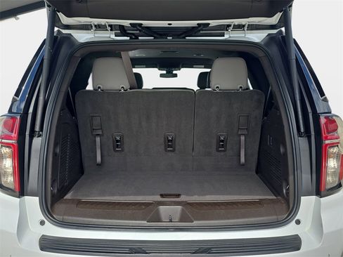 Used 2021 Chevrolet Tahoe LT image 18