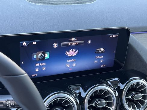 New 2026 Mercedes-Benz GLA 250 4MATIC image 18