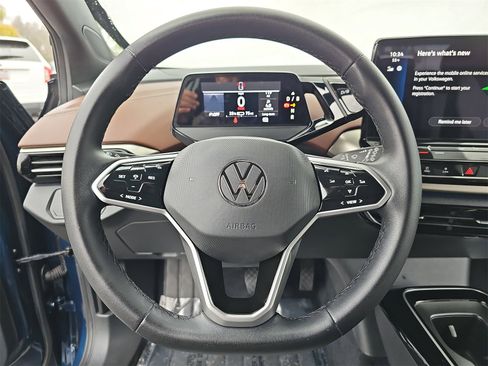 Certified 2023 Volkswagen ID.4 Pro image 17