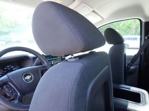 Used 2009 Chevrolet Silverado 1500 W/T w/ LS Package RWD image 18
