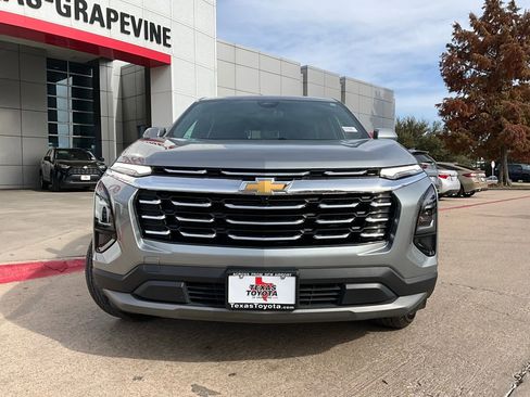 Used 2025 Chevrolet Equinox LT image 4