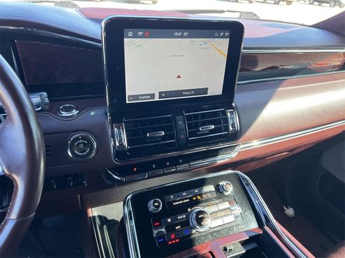 Used 2020 Lincoln Navigator Black Label w/ Cargo Convenience Package image 9