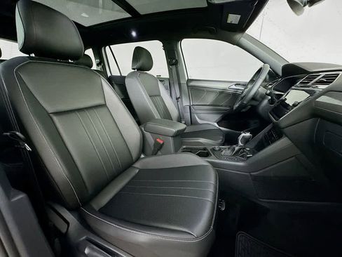 Used 2024 Volkswagen Tiguan SE R-Line image 15