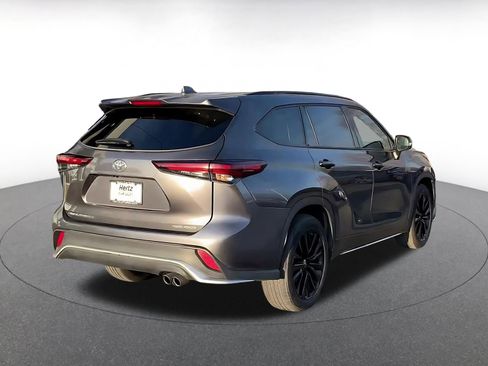 Used 2025 Toyota Highlander XSE image 14