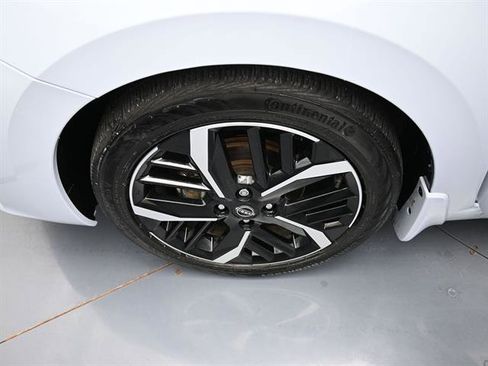 Used 2023 Nissan Versa SR w/ Trunk Package image 22