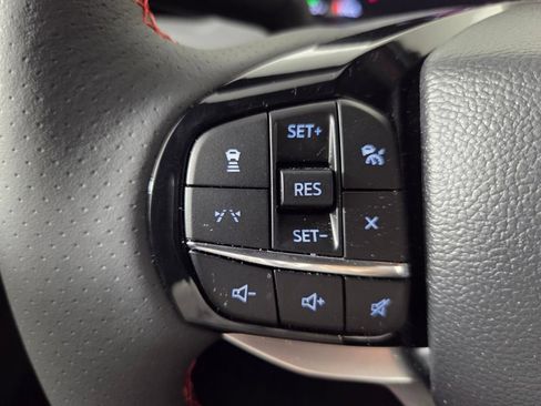 Used 2026 Ford Explorer ST-Line w/ ST-Line Street Pack RWD image 17