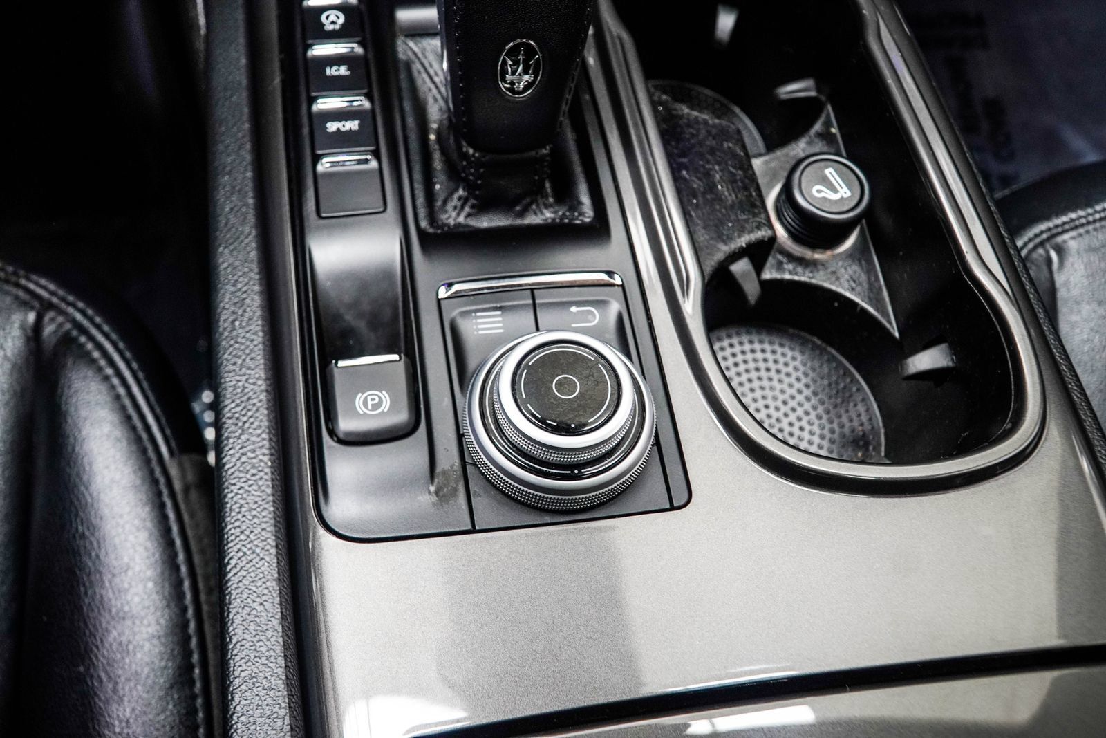 Used 2019 Maserati Ghibli S Q4 AWD/4WD image 22