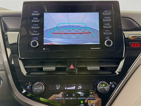 Certified 2021 Toyota Camry LE image 20