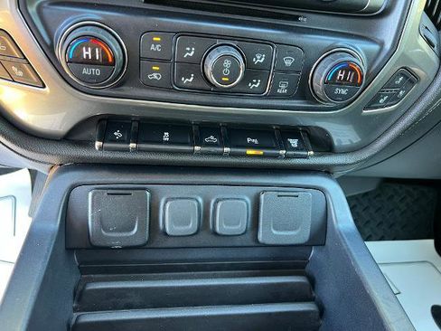 Used 2019 Chevrolet Silverado 2500 LTZ w/ Duramax Plus Package image 19