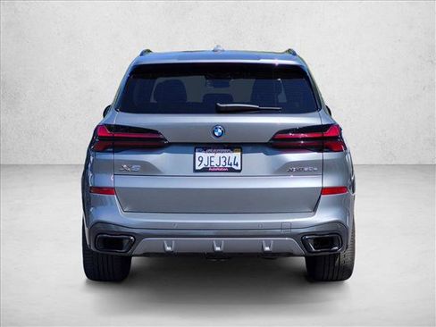 Used 2024 BMW X5 xDrive50e w/ M Sport Package AWD/4WD image 7