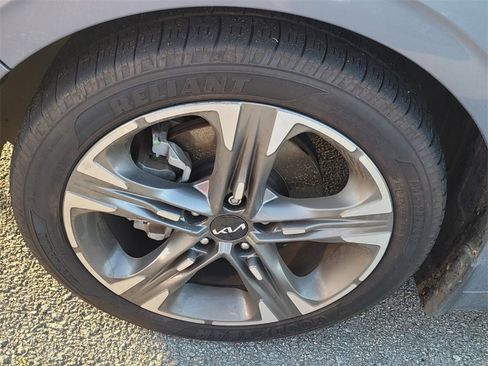 Used 2022 Kia K5 EX w/ EX Premium Package image 4