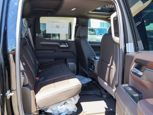 New 2026 GMC Sierra 1500 Denali w/ Denali Reserve Package AWD/4WD image 34