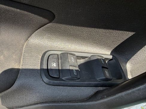 Used 2017 Ford Fiesta SE FWD image 11