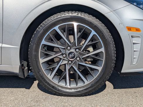 Used 2020 Hyundai Sonata Limited image 13