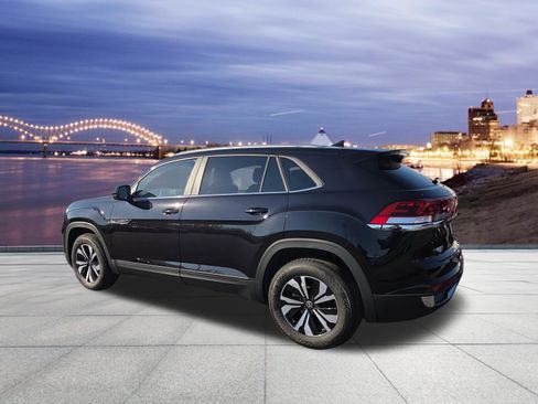 New 2026 Volkswagen Atlas Cross Sport SE FWD image 3