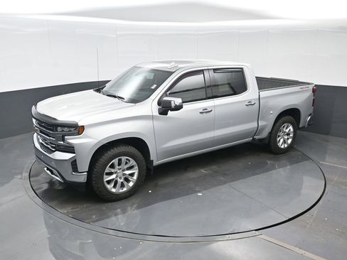 Used 2019 Chevrolet Silverado 1500 LTZ w/ LTZ Premium Package AWD/4WD image 25