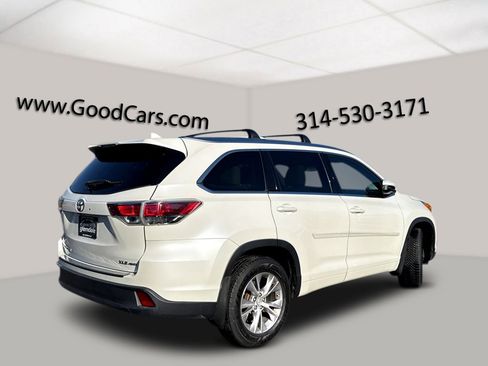 Used 2015 Toyota Highlander XLE image 2