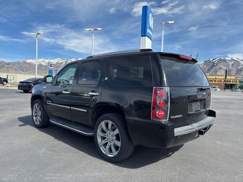 Used 2013 GMC Yukon Denali image 5