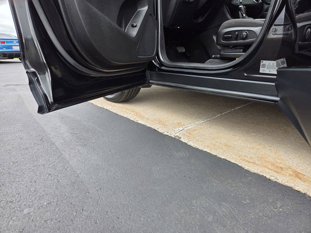 Used 2019 Chevrolet Equinox LT AWD/4WD image 17