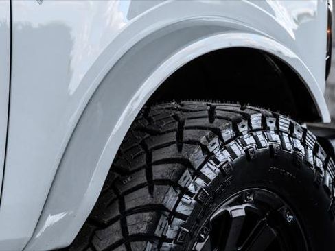 Used 2021 Ford Bronco Outer Banks image 32